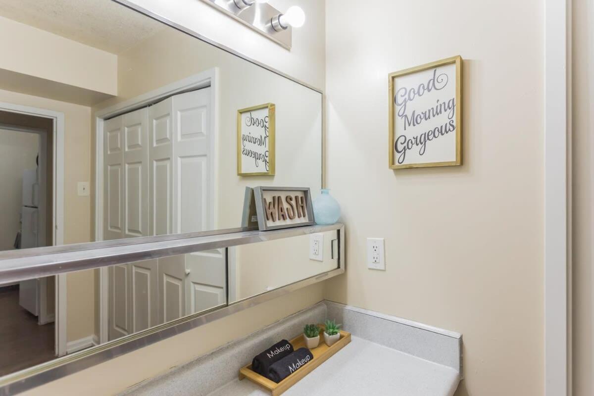 Affordable Downtown Memphis Apartment W Views Exterior photo