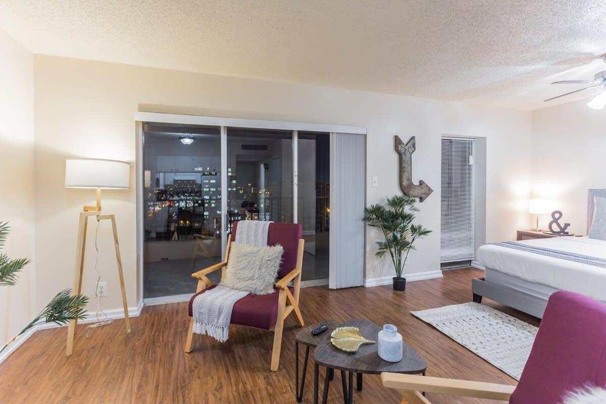 Affordable Downtown Memphis Apartment W Views Exterior photo